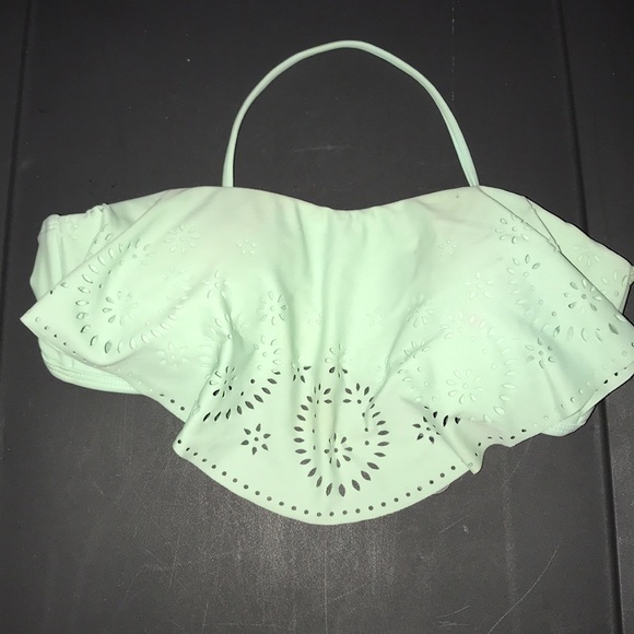 Bathing suits - Picture 6 of 8